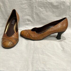 Womens size 8 5 Franco Sarto leather pumps-Brown Crocodile Pattern Heels